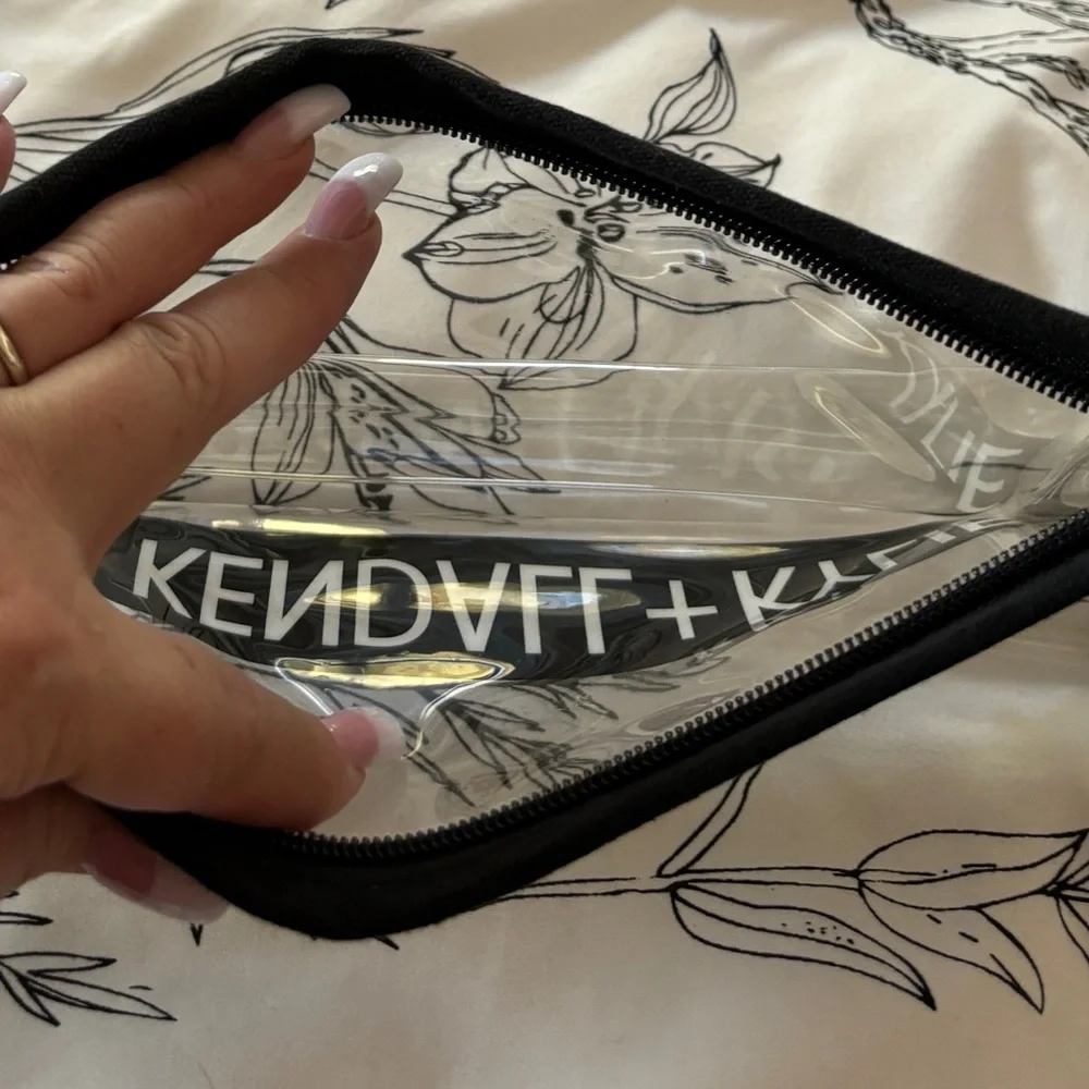 Brand New Kendall And Kylie Clear Make Up‎ Bag